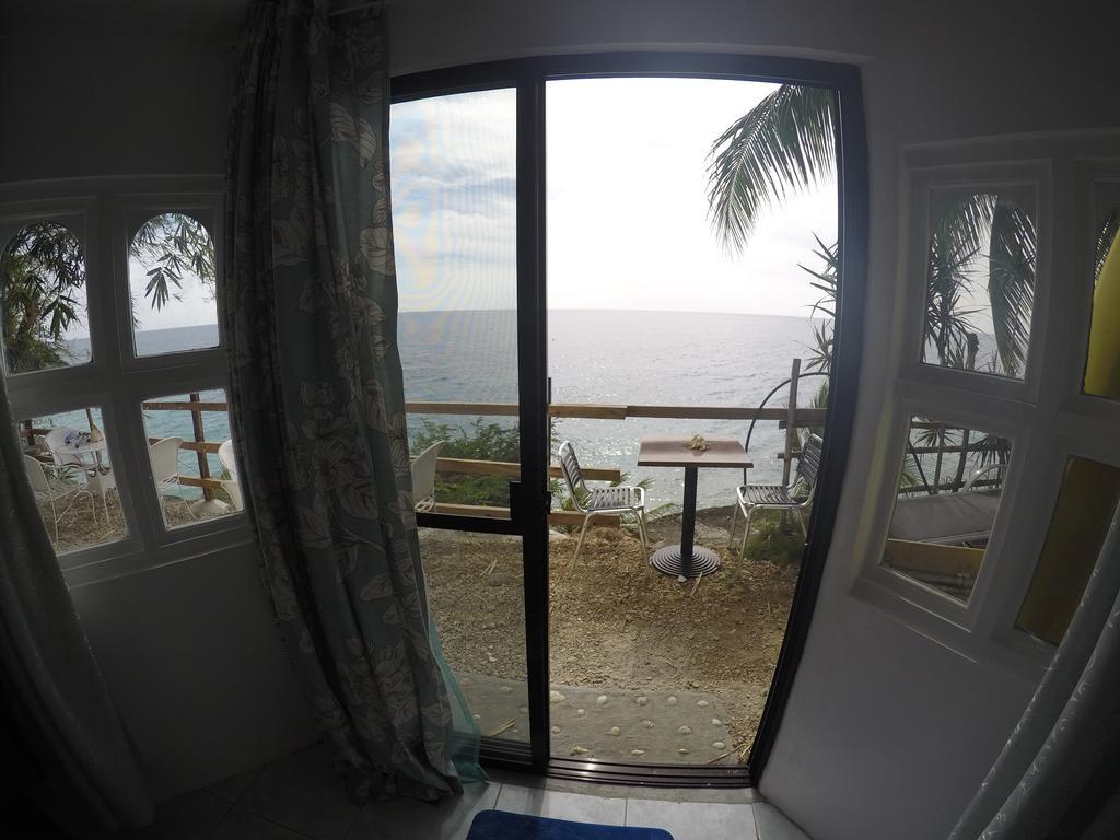 La Bella Beach House Boljoon Екстериор снимка